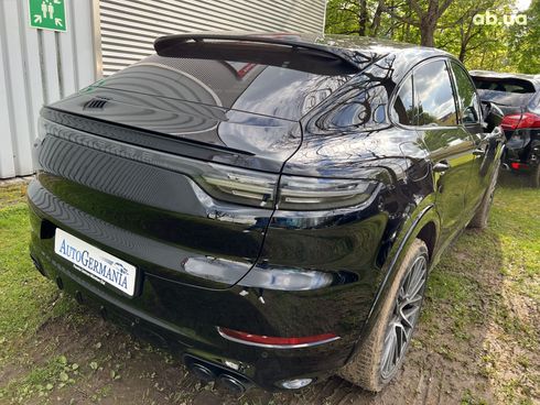 Porsche Cayenne Coupe 2023 - фото 35