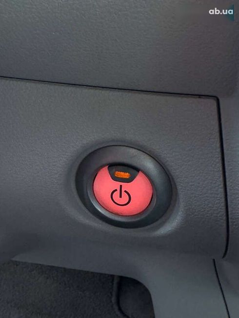 Nissan Leaf 2011 - фото 11