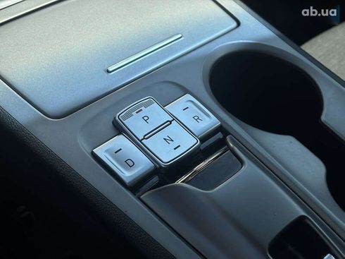 Hyundai Kona Electric 2021 - фото 17
