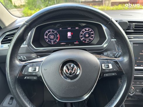 Volkswagen Tiguan 2016 черный - фото 5