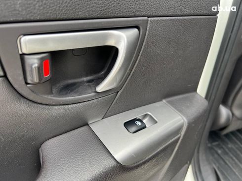 Hyundai Santa Fe 2012 белый - фото 36