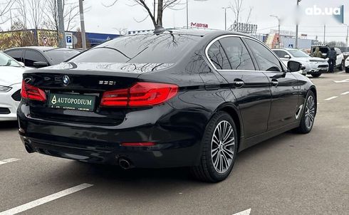BMW 5 серия 2017 - фото 7