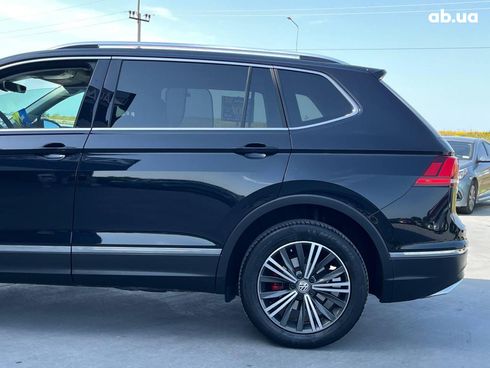 Volkswagen Tiguan 2018 черный - фото 9