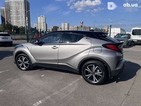 Toyota C-HR 2019 - фото 12