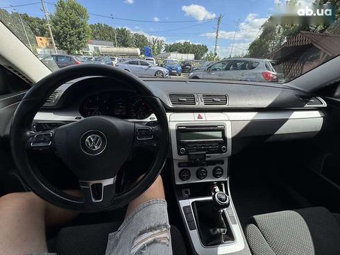 Volkswagen Passat 2009 - фото 23