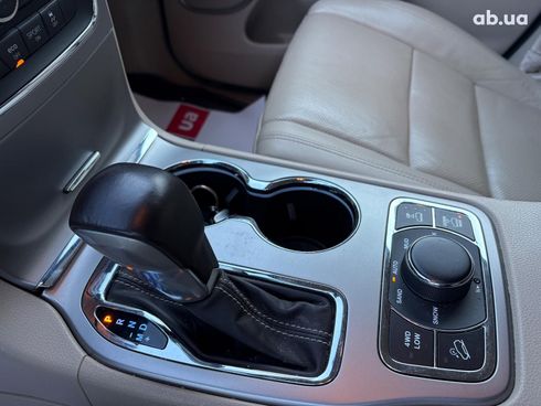 Jeep Grand Cherokee 2018 черный - фото 30