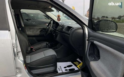 Skoda Fabia 2010 - фото 20