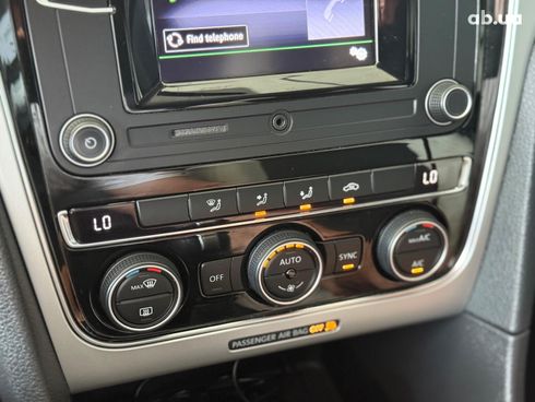 Volkswagen Passat 2016 белый - фото 23