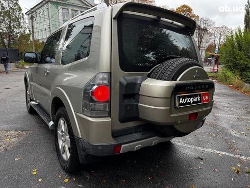 Mitsubishi Pajero 2007 бежевый - фото 8