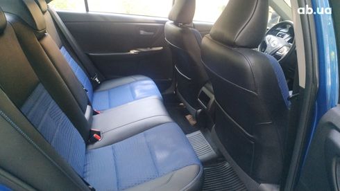 Toyota Camry 2016 синий - фото 6