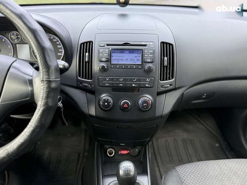 Hyundai i30 2010 - фото 15