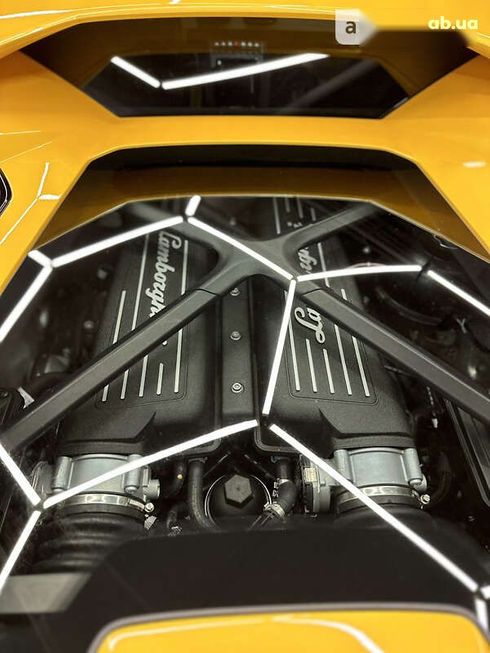 Lamborghini Huracan 2023 - фото 13