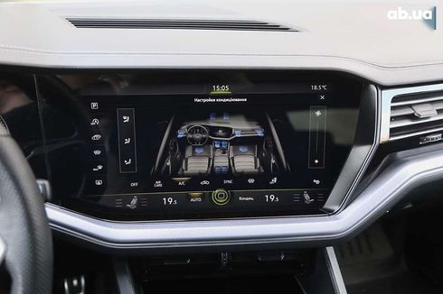 Volkswagen Touareg 2023 - фото 26