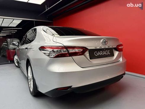 Toyota Camry 2019 - фото 22