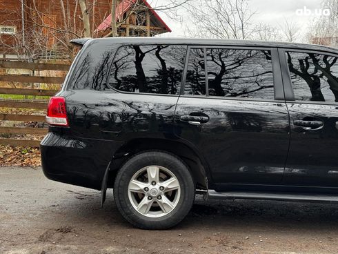 Toyota Land Cruiser 2010 черный - фото 5