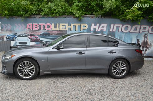 Infiniti Q50 2018 серый - фото 13