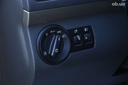 Volkswagen Touran 2009 - фото 17