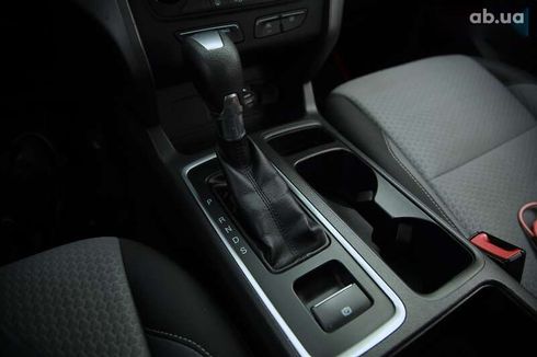 Ford Escape 2016 - фото 18