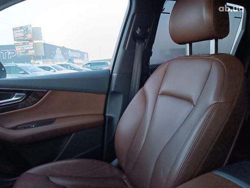 Audi Q7 2017 серый - фото 33