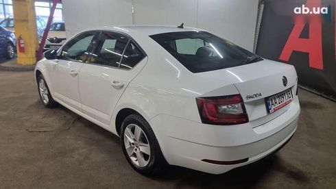 Skoda Octavia 2018 - фото 4