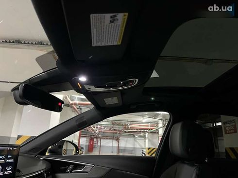 Audi A4 2022 - фото 29