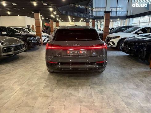 Audi Q8 e-tron 2023 - фото 8