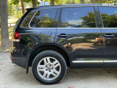 Volkswagen Touareg 2008 черный - фото 8