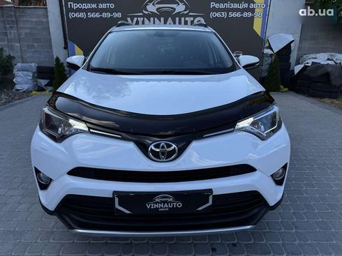 Toyota RAV4 2017 - фото 12