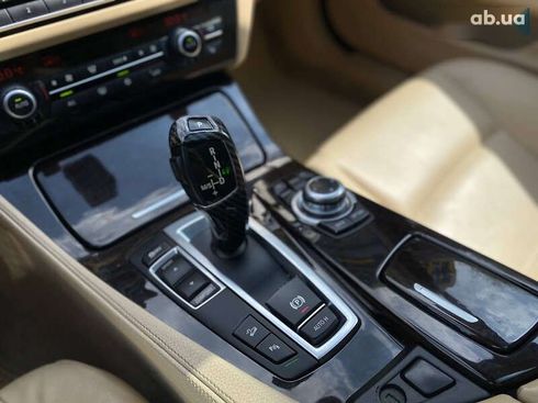 BMW 5 серия 2011 - фото 16