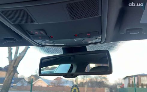 Volkswagen Passat 2010 - фото 16