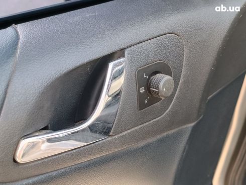 Skoda Octavia 2008 бежевый - фото 22