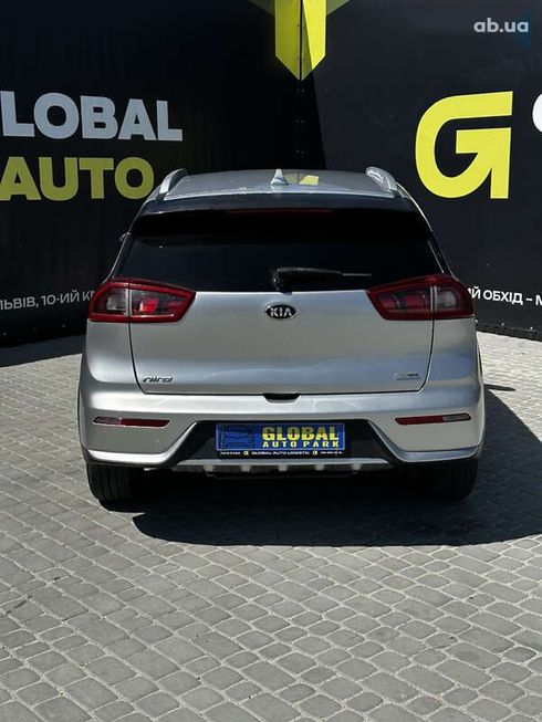 Kia Niro 2017 - фото 22