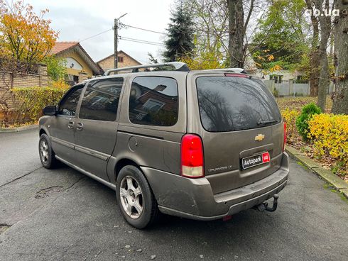 Chevrolet Uplander 2005 коричневый - фото 7