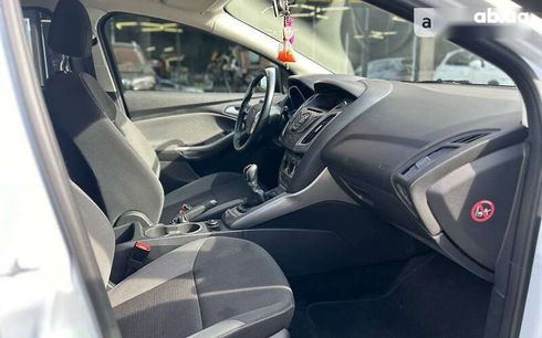 Ford Focus 2014 - фото 12