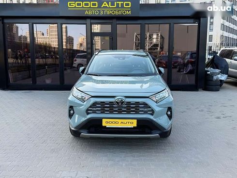 Toyota RAV4 2023 - фото 2