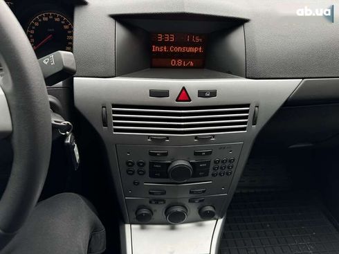 Opel Astra 2013 - фото 25
