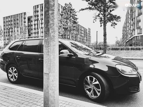 Volkswagen Golf 2010 - фото 30