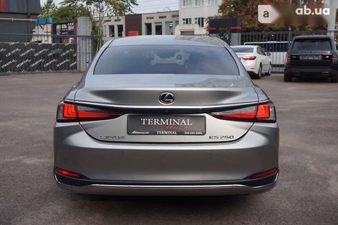 Lexus ES 2019 - фото 6