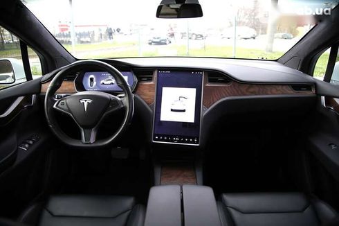 Tesla Model X 2019 - фото 17