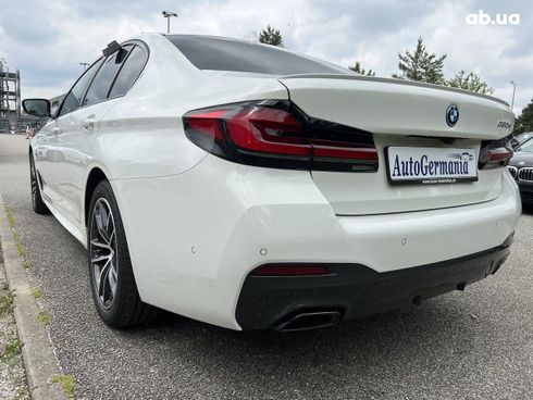 BMW 5 серия 2022 - фото 30