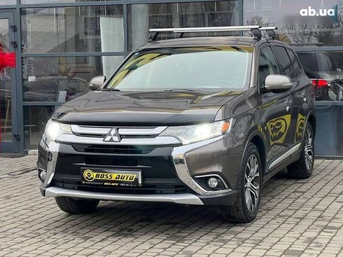 Mitsubishi Outlander 2016 - фото 3