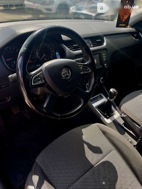 Skoda Octavia 2015 - фото 15