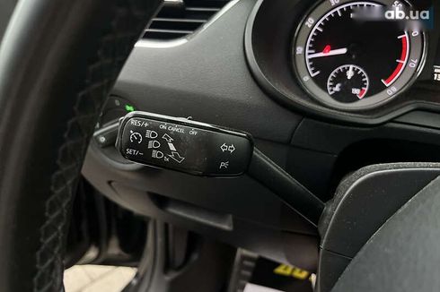 Skoda Octavia 2017 - фото 22
