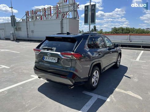 Toyota RAV4 2020 - фото 4