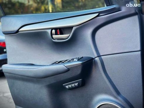 Lexus NX 2020 - фото 23