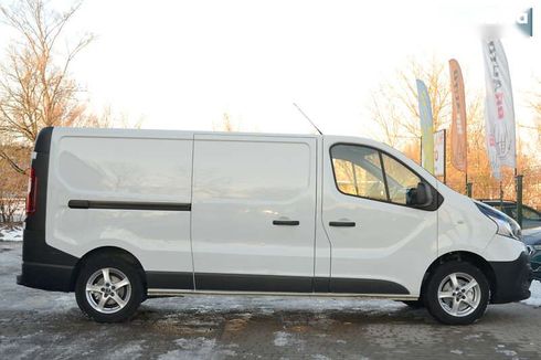 Renault Trafic 2019 - фото 19