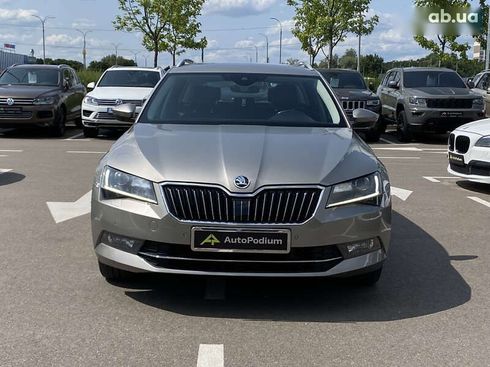 Skoda Superb 2015 - фото 2