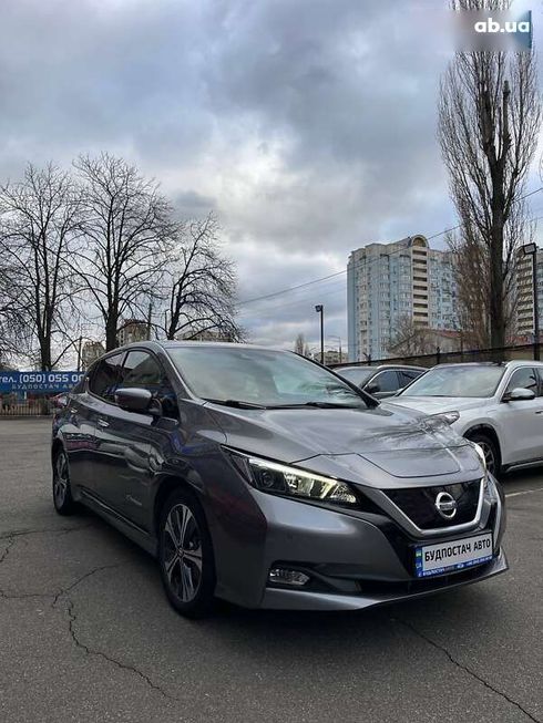 Nissan Leaf 2019 - фото 4