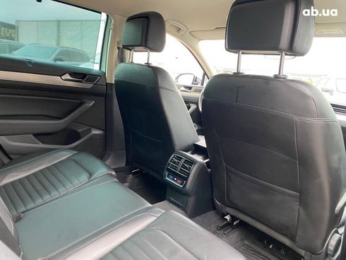Volkswagen passat alltrack 2017 белый - фото 33
