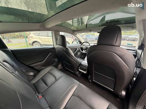 Tesla Model 3 2020 - фото 8